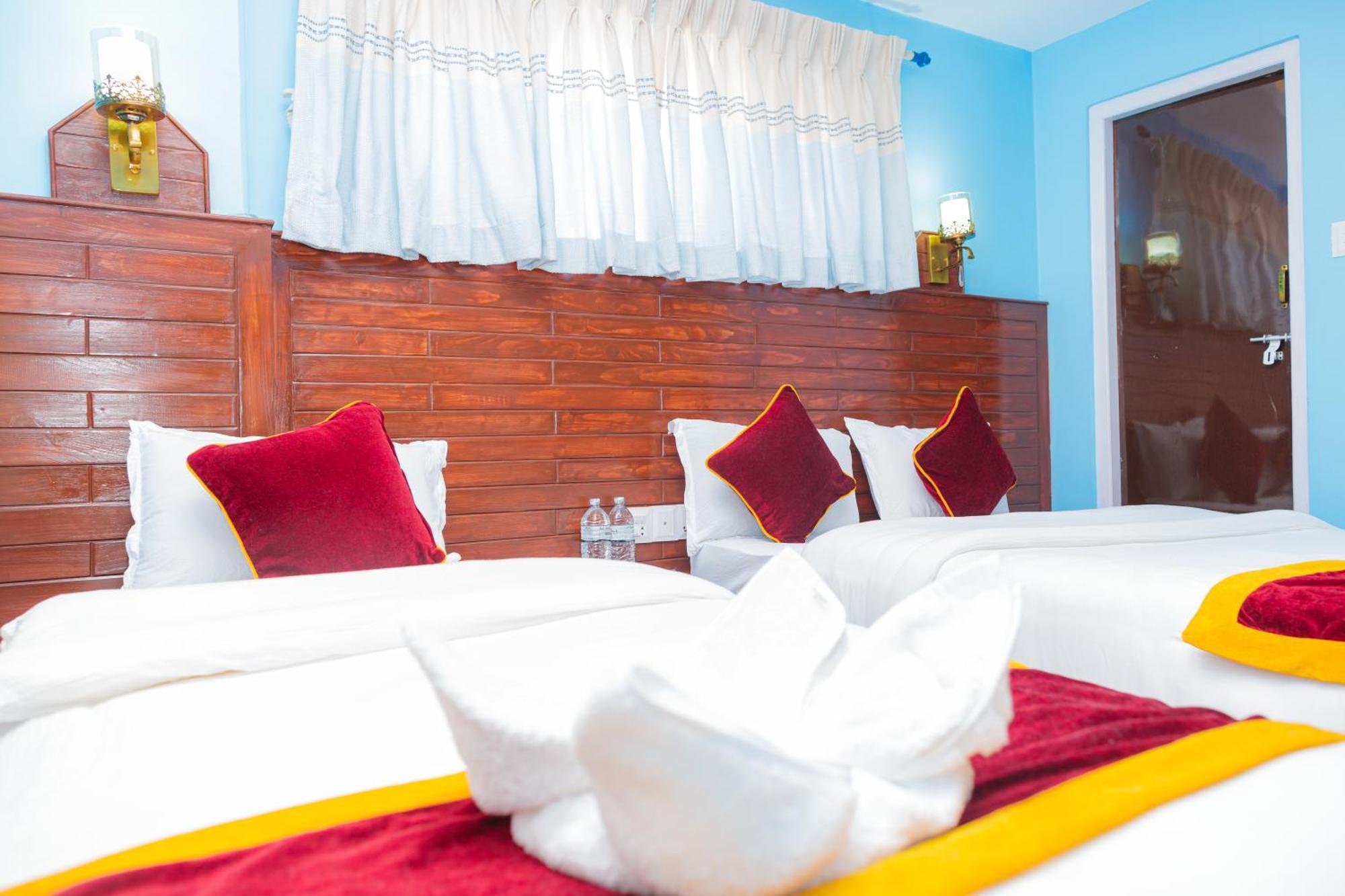 Hotel The Billabong Garden Pokhara Exteriör bild