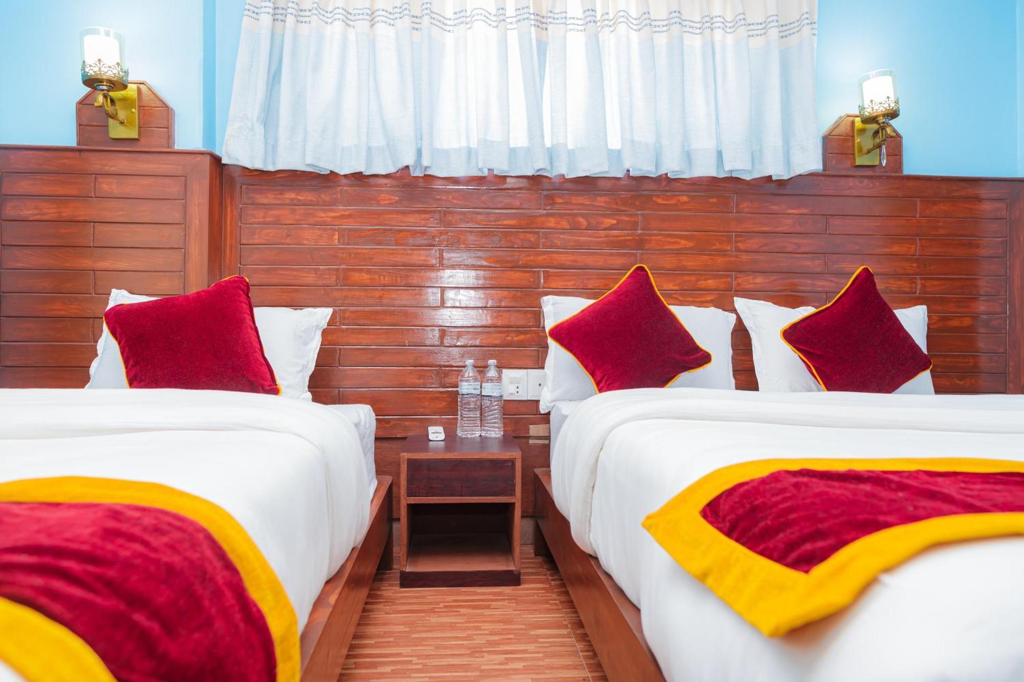Hotel The Billabong Garden Pokhara Exteriör bild