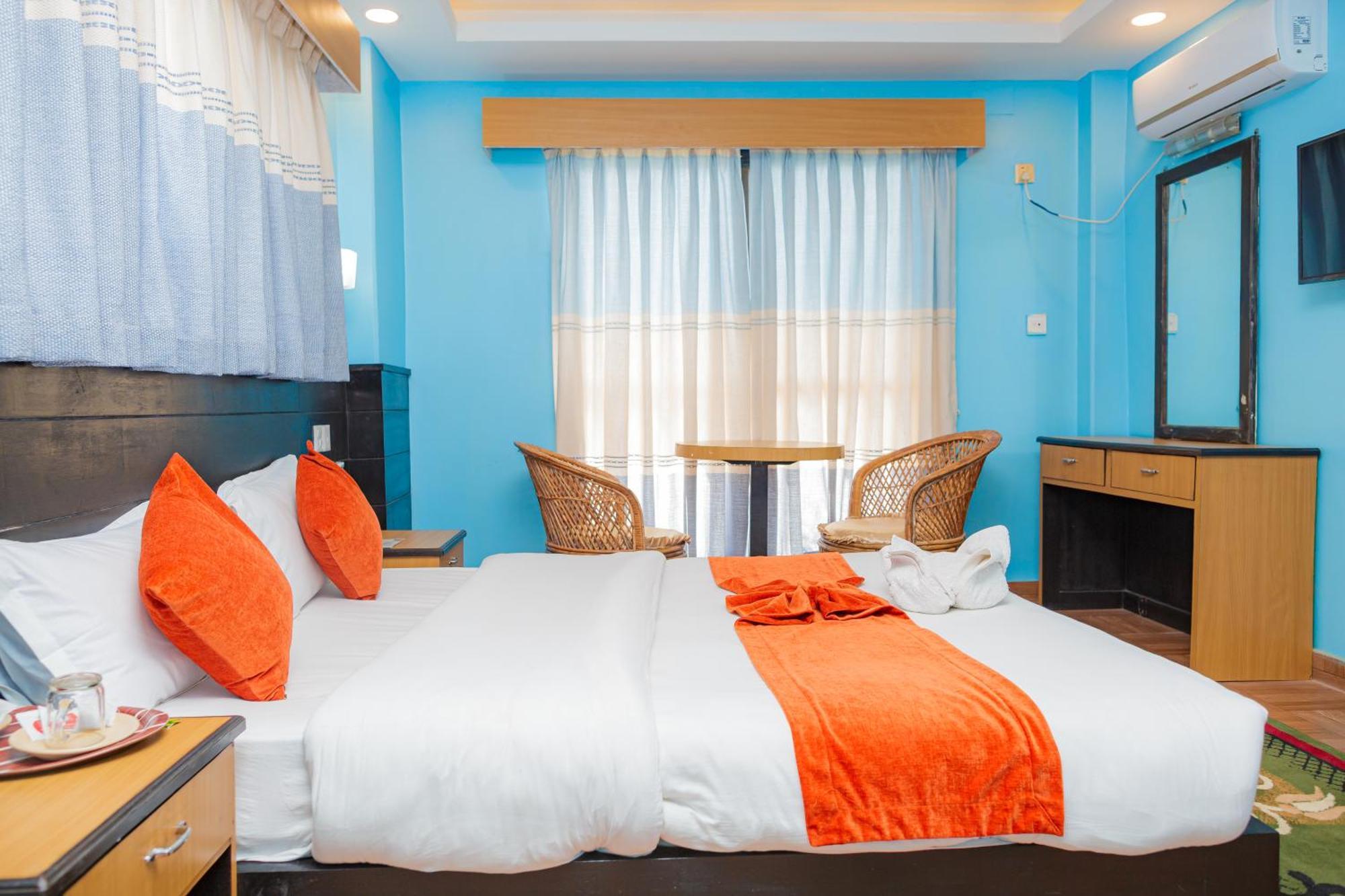 Hotel The Billabong Garden Pokhara Exteriör bild