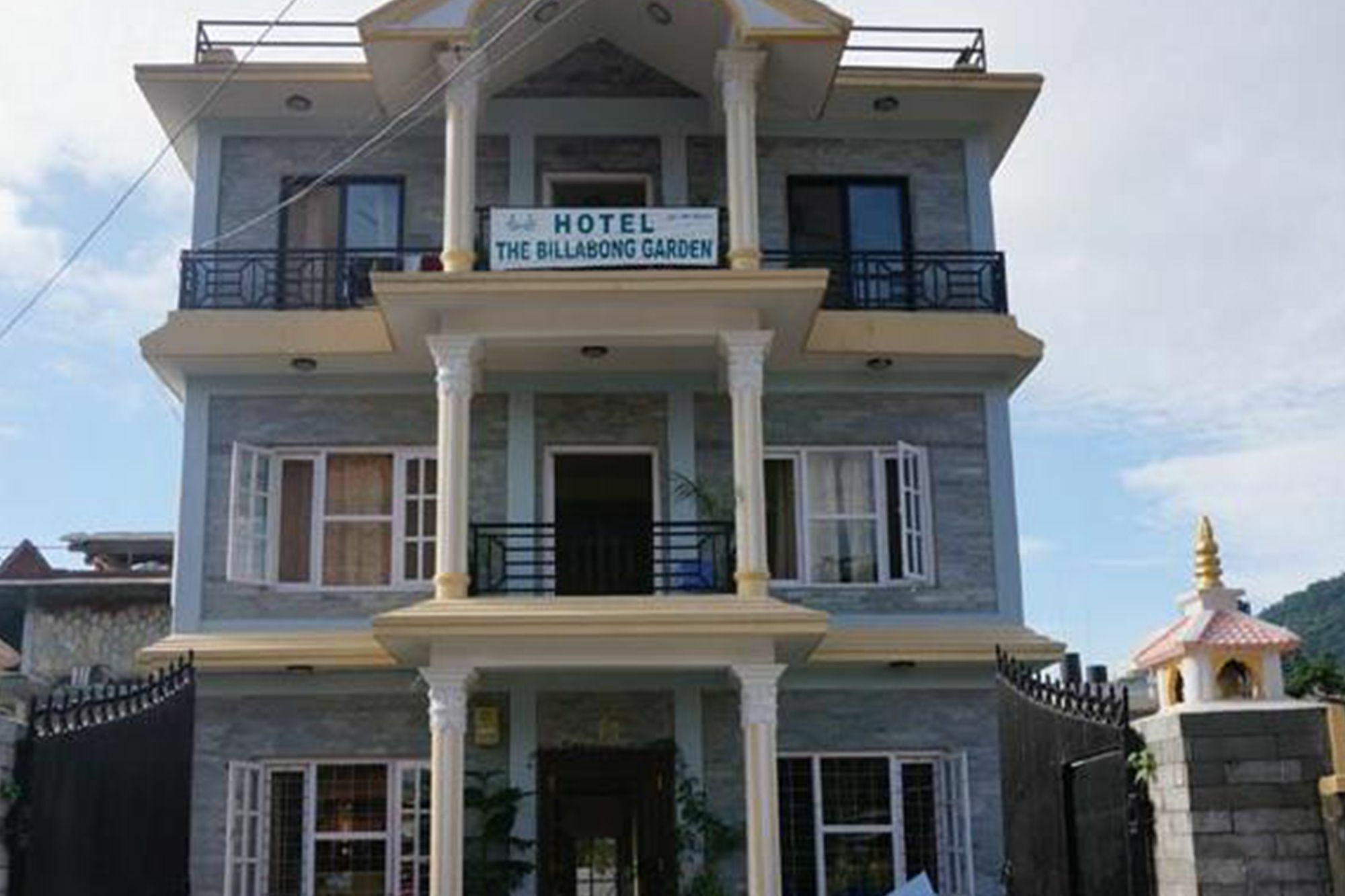 Hotel The Billabong Garden Pokhara Exteriör bild